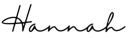Der handgeschriebene Name Hannah in schwarzer Kursivschrift auf wei&szlig;em Hintergrund.